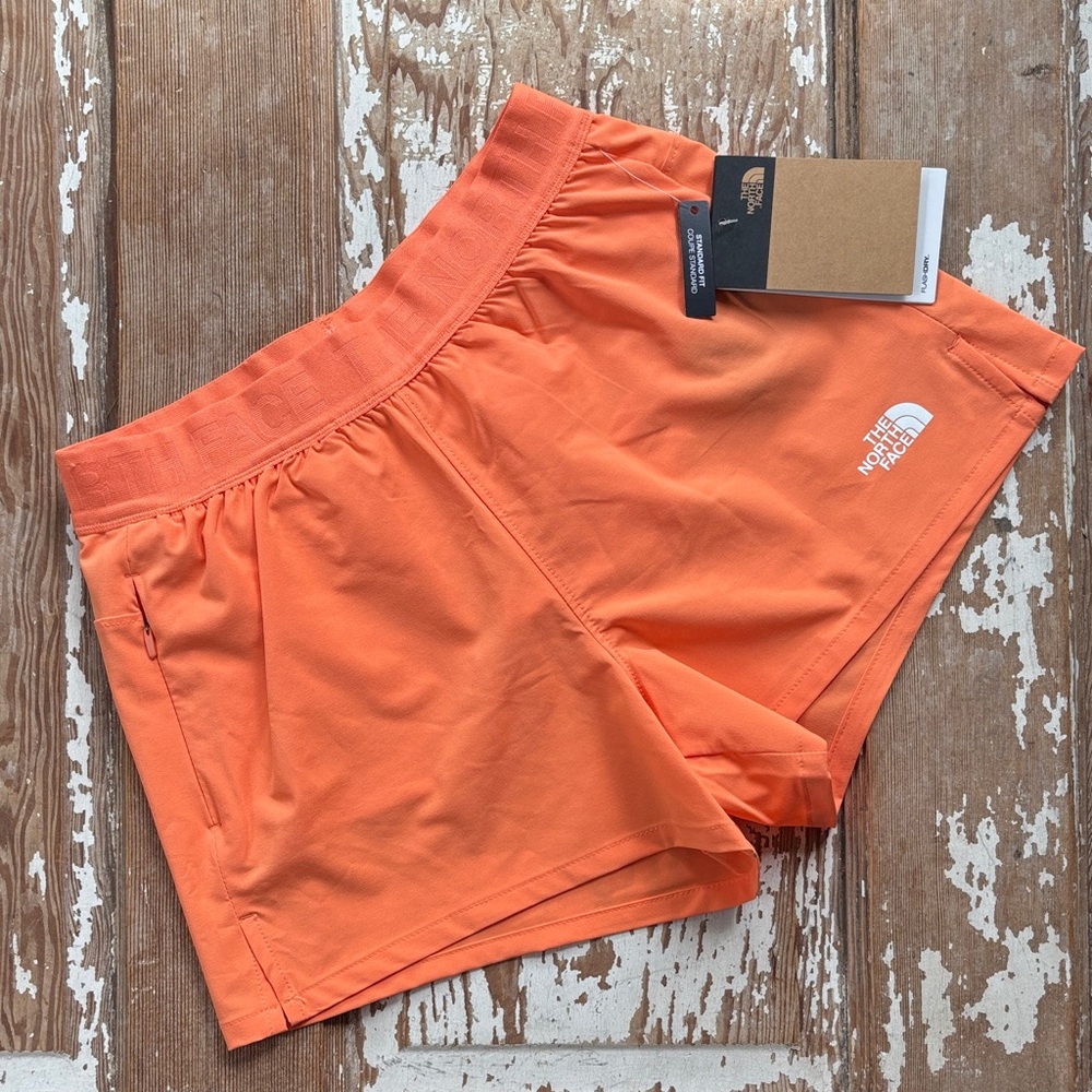 The North Face Women's Wander Short - XS DUSTYCORALORG